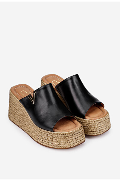 Dasha Saboti dama NUR negri din piele naturala