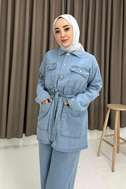 Raneel Kazançlı Alışveriş سترة نسائية من الدنيم مع حزام وتفاصيل جيوب على البن...