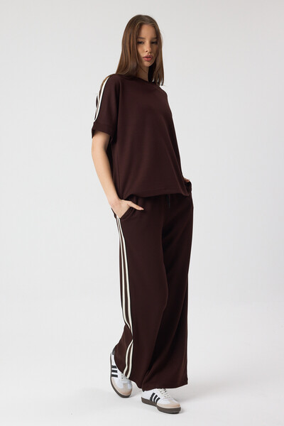 zitex Σετ φόρμας από ύφασμα Modal με φαρδιά μπατζάκια και λωρίδες στο πλάι, μ...