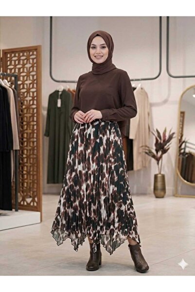 QUAWEAR Elastic Waist Skirt with Asymmetrical Cut, Lined, Patterned, Wrinkled...