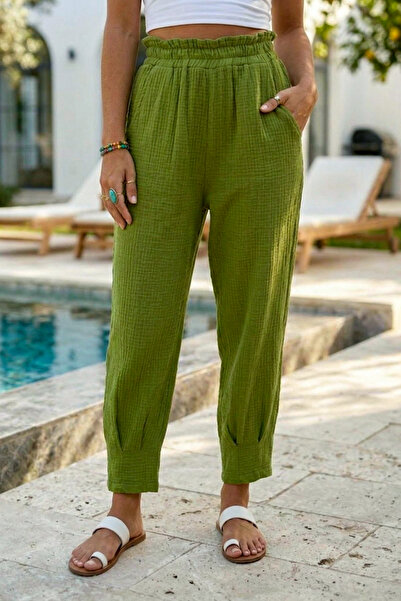 Chiccy Green Pocketed, Stitched Cuffs, Elastic Waist, Casual Muslin Woven Tro...