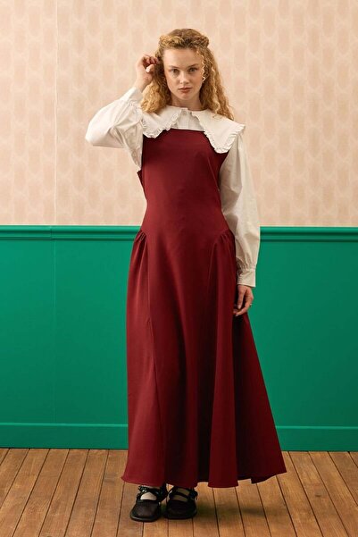 Ceylan Otantik Κόκκινο μπορντό κρεπ με λεπτομέρεια κορσάζ jile