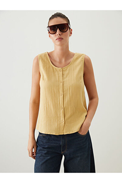 LC Waikiki I U Roba Yaka Textured Muslin Blouse from Freezen Store