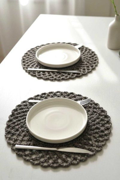home inn Set of 2 Wicker Look American Service Plates - Stain Resistant Dark Gray 33 cm