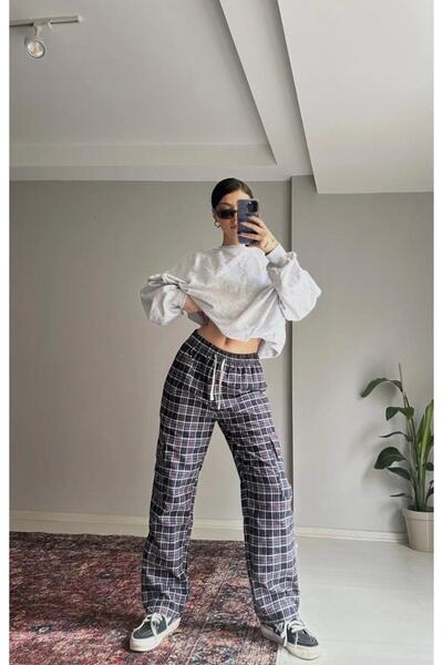 yesmoda Plaid Patterned Lace-Up Sweatpants with Cargo Pockets
