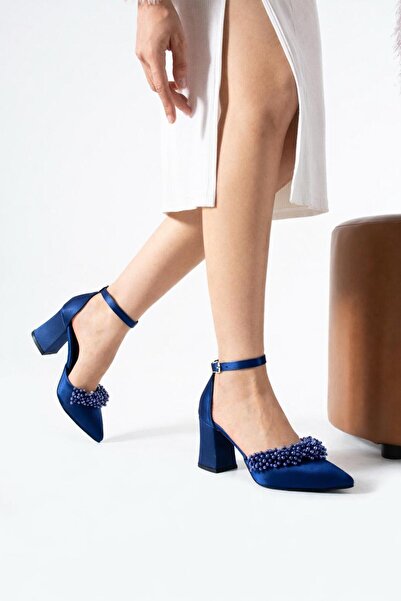 YARENAY Μπλε ναυτικό σατέν παπούτσια με πέρλες και χαμηλό χοντρό τακούνι