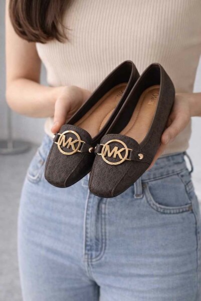 AYAKCİTY حذاء م.كيه بابيت النسائي اليومي ذو التفاصيل المفصلة للقدمين