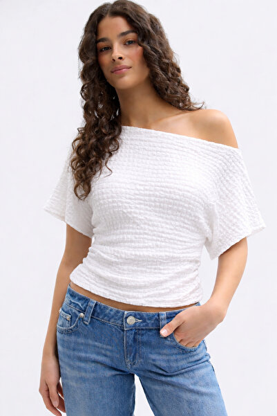 ecemore Waist-Slit Asymmetrical Collar Blouse