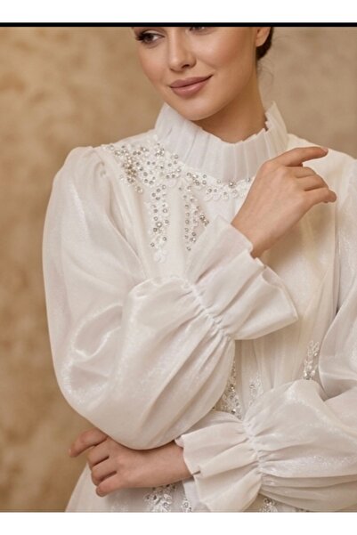 ESİN GİYİM Tesettür, el işcilikli organze kumaş yapısa sahip abiye