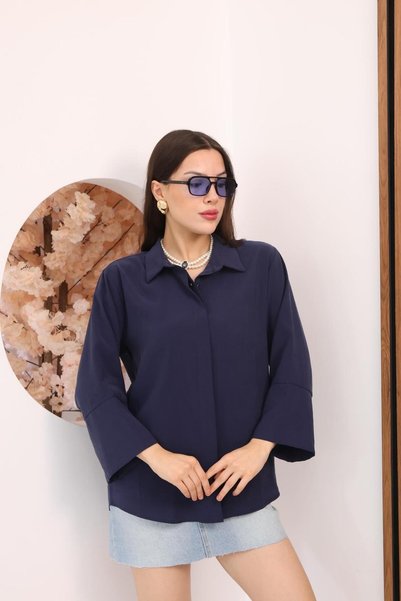 FAMODA Kadın Slim Fit Dar Kesim Vücuda Oturan Uzun Kollu Koyu Mavi Gömlek