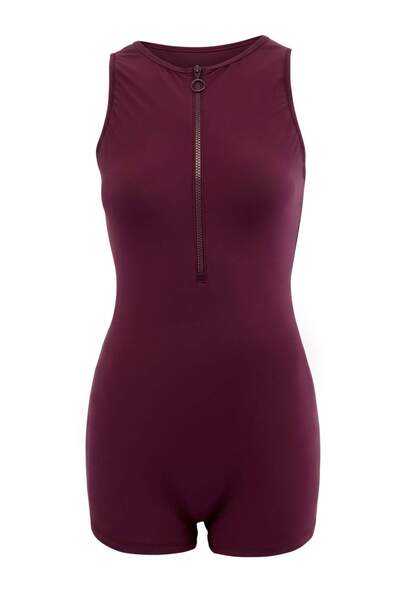 Trendyol Collection Pantaloni scurți Surfing Covered basic cu fermoar Plum TB...