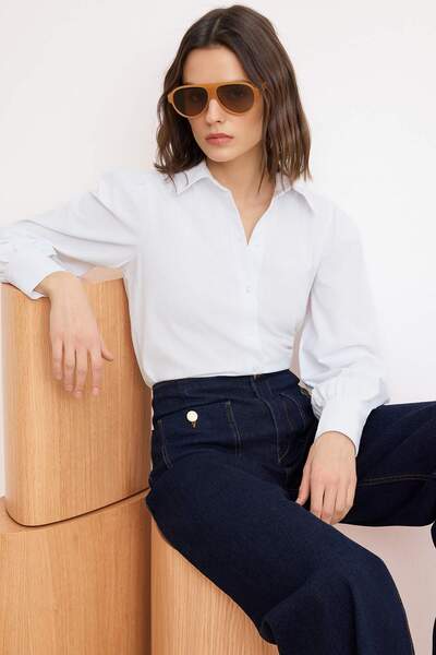 ترينديول كوليكشن قميص منسوج عادي من القطن بأكمام بالون أبيض TWOSS20GO0065