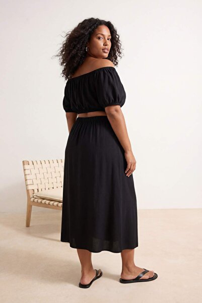Trendyol Curve Ρούχα παραλίας Μαύρο υφαντό μίντι μήκους ψηλόμεση μπλούζα-φούσ...