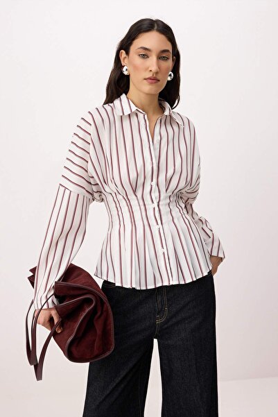 Trendyol Collection قميص ليكرا مخطط باللون الأبيض متعدد الألوان يناسب الخصر T...