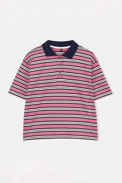 Trendyol Curve بلوزة محبوكة مخططة باللون الوردي بياقة بولو مقاس كبير TBBSS26A...