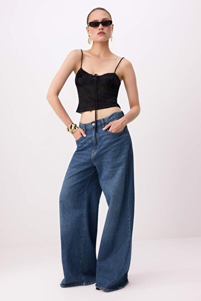 Συλλογή Trendyol Μαύρο Δαντελένιο Λεπτομερές Μπουστιέ Πάρτι με Κορδόνια TPRSS...