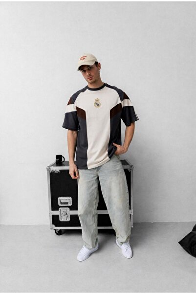 KUN SPORTSWEAR تي شيرت كلاسيكي بتصميم ريترو نوستالجي بشعار ريال، مقاس كبير لل...
