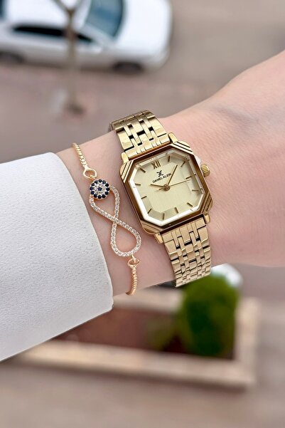 Daniel Klein ساعة يد نسائية مربعة الشكل مقاس 23 ملم مع سوار ذهبي اللون قابل ل...