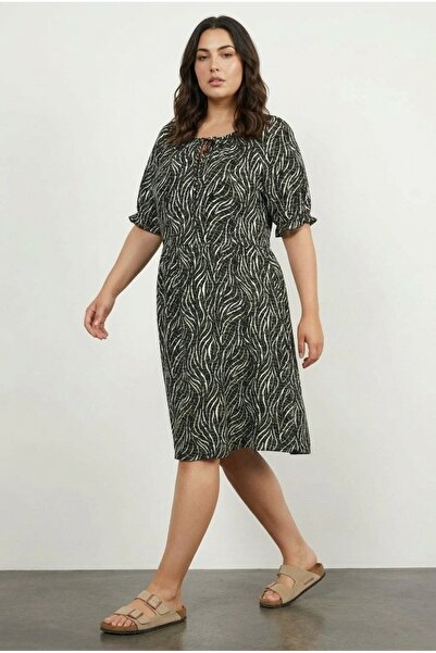 Stil Diva Rochie mini cu model cu guler cu șnur de mărime mare 304018