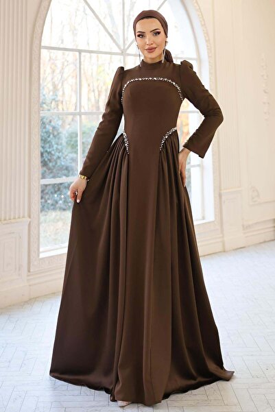 Olcay Combinație de crep și satin cu detalii perlat, haine evazate pentru fem...