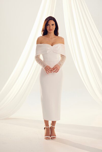 PER LEI Beyaz Öpücük Yaka Eldivenli Midi Boy Abiye Elbise