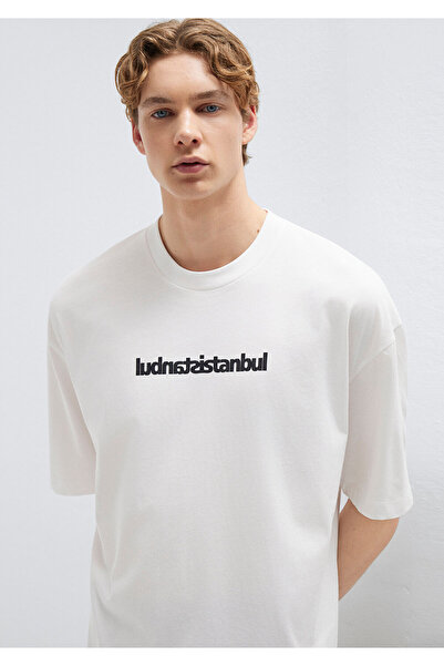 Mavi Истанбулска щампована екрю тениска овърсайз / широка кройка 0613591-70057