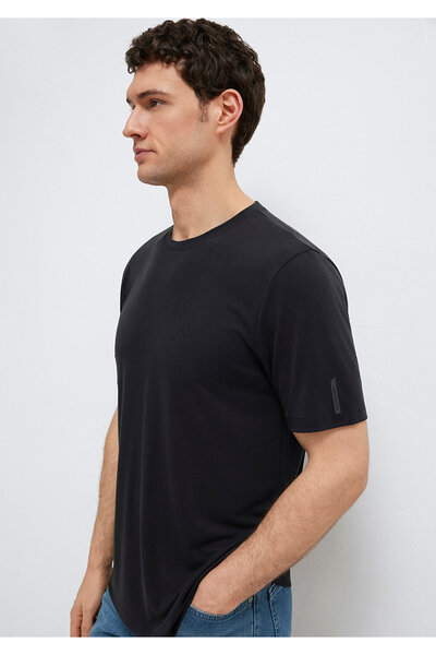 Mavi Мек-Премиум Черен (ТЕНСЕЛ) ™ Тениска от модална смес, стандартна кройка ...
