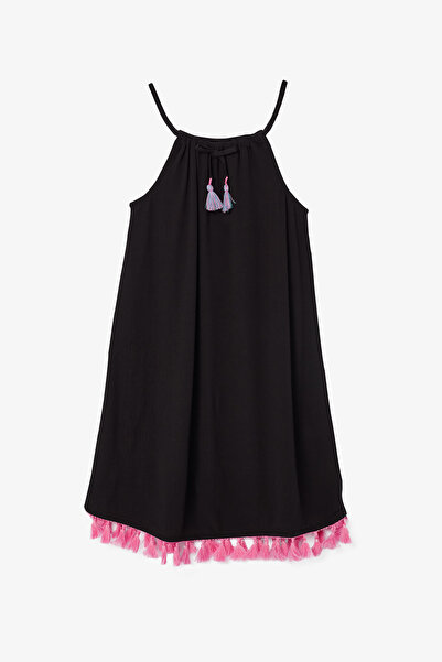 Penti Μαύρο φόρεμα για νεαρά κορίτσια με λαιμόκοψη με φούντα Mica