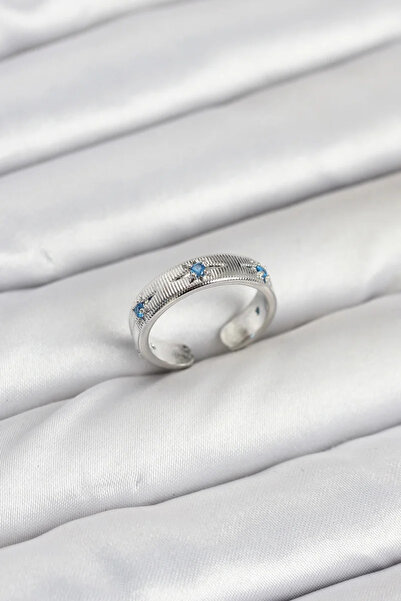 Skygo خاتم نسائي من النحاس الفضي اللون مع حجر الزركون الأزرق - موديل نجمة الق...