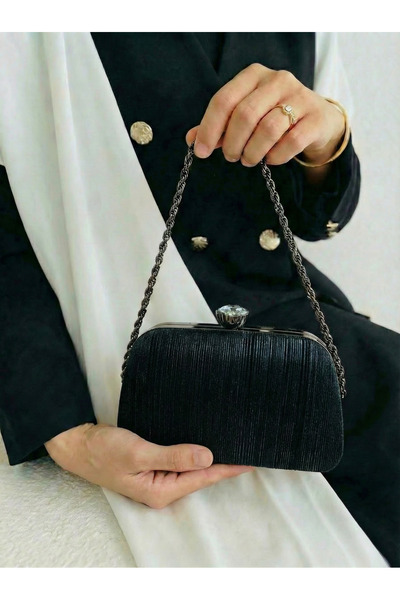 Çanta Trend Γυναικεία τσάντα βραδινού φορέματος με λεπτομέρεια αλυσίδας με μα...