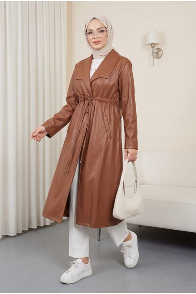 HİJABAYA Δερμάτινο καπάκι με διπλές τσέπες και κορδόνια σε σχήμα τούνελ