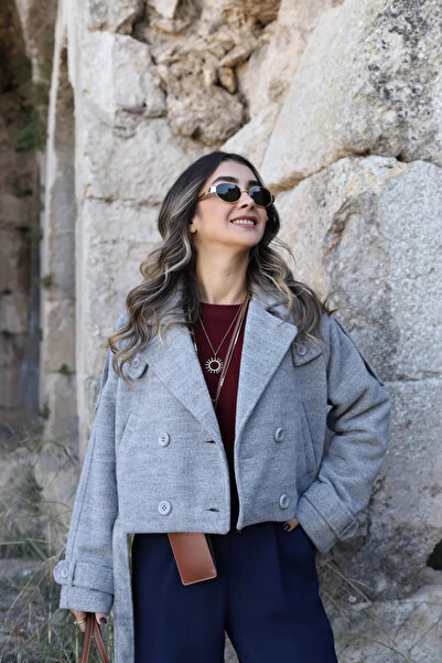 bytugcekaya Gri İç Astarlı Kısa Kaşe Kaban