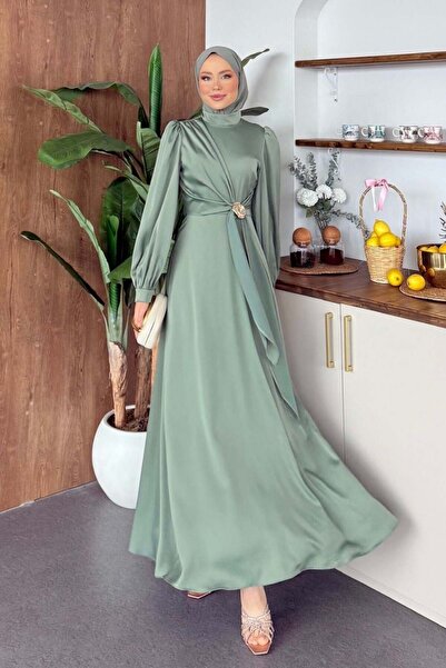 Şulemoda Giyim فستان ياندان بإبزيم من الساتان باللون الكاكي