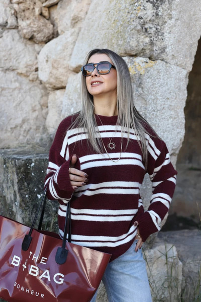 bytugcekaya Pulover cu dungi Bordeaux Mărime Standard guler rotund