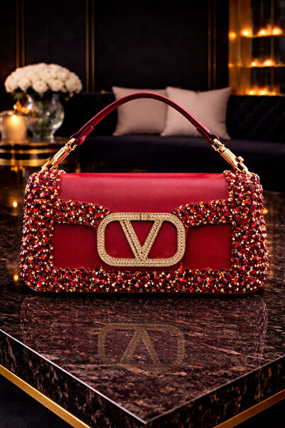 mothers dream ✨ حقيبة فاخرة من جلد مرصعة بأحجار الكريستال من لويس فويتون - إص...