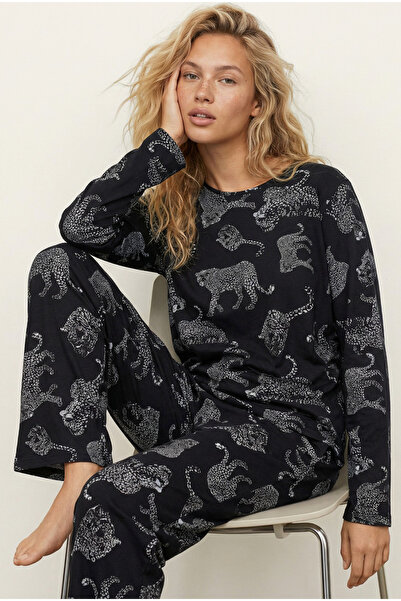 Siyah İnci Costum de pijama tricotat cu imprimeu leopard negru 7613