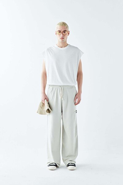 VAMOSCLO Oversized Sweatpants with Leg Detail and Side Pockets, Ice Gray