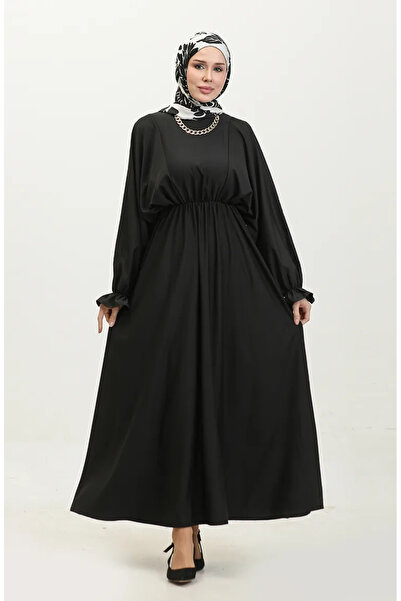 sefamerve Černé plisované šaty na ramenou – model 2064-01