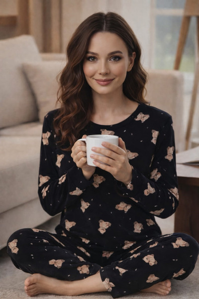Pemilo Set de pijamale din piele intoarsa cu maneca lunga 3578 pentru femei