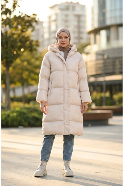 sefamerve سترة منتفخة بغطاء رأس كريمي 7031-01