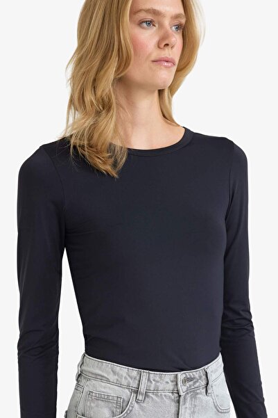 DeFacto Siyah Slim Fit Dar Kesim Bisiklet Yaka Basic Düz Uzun Kollu Tişört D3...