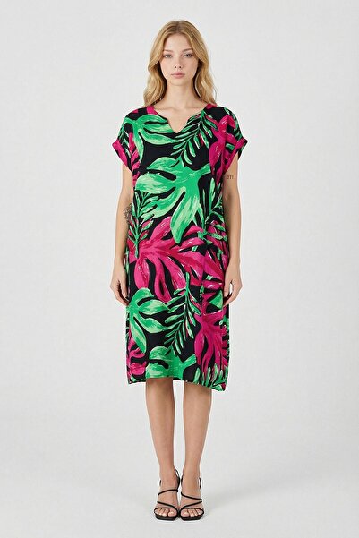 loia Γυναικείο φόρεμα με πράσινο-φούξια τροπικό σχέδιο, με λαιμόκοψη V, άνετη...