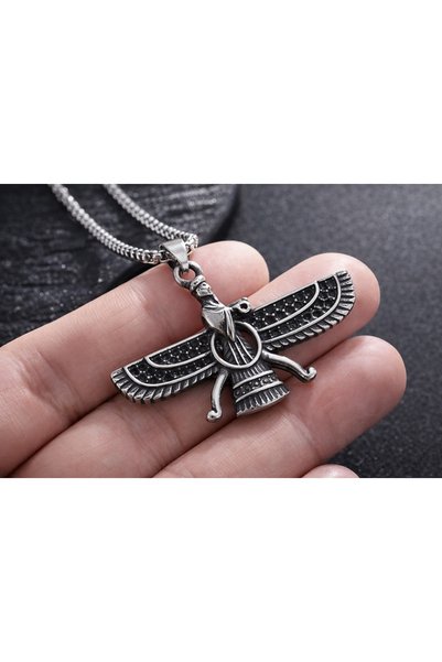 voyageaccessory قلادة من الفولاذ المقاوم للصدأ باللون الفضي العتيق تحمل رمزًا روحانيًا للفارافاهار من الثقافة الفارسية القديمة أهورا مادزا