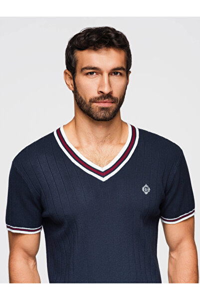 OMBRE Pánske Tričko s V-výstrihom OM-TSCT-0266 Námornícka modrá