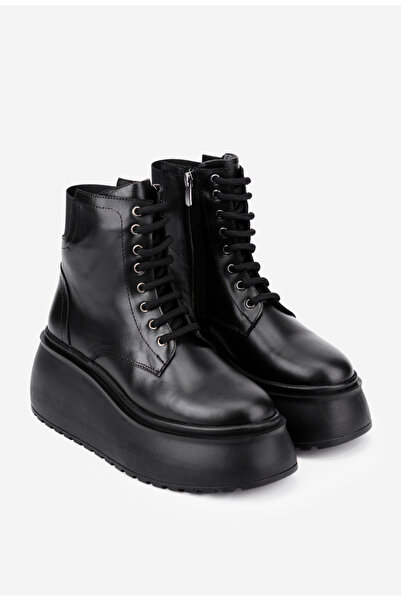 Dasha Women's platform boots made of black genuine Leather