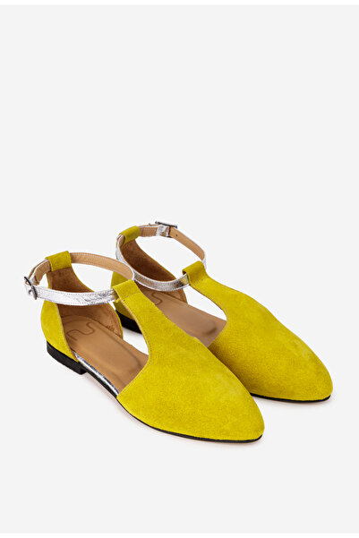 Dasha NUR women's shoes made of yellow Leather with cutouts