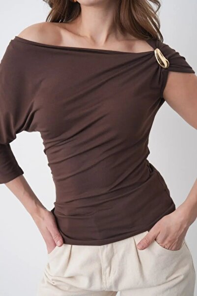 Park Karon Women's Boat Neck Gathered Shoulder Detail Accessory Design Modal ...