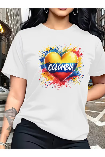 LİNA06 A Colorful Gradient Heart Design Featuring The Vibrant Colors of The C...