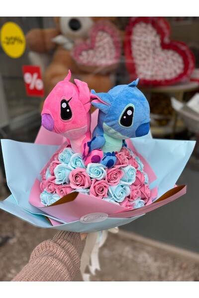 Buchetezie Angel&Stitch Women's Gift Bouquet with Soap Roses