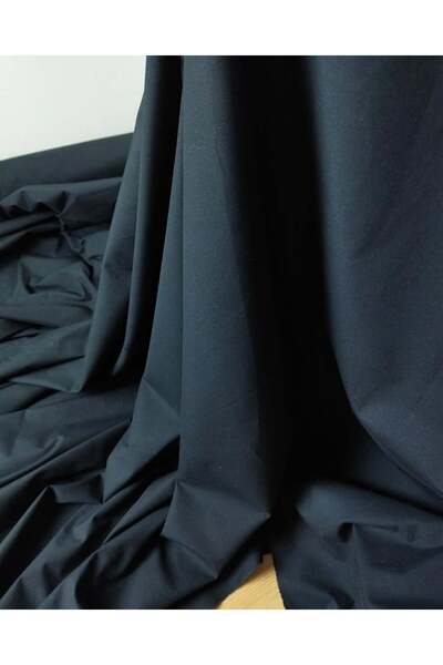 Kumaş Parça Ποπλίνα σε σκούρο ναυτικό μπλε και μαύρο χρώμα. Πλάτος: 140